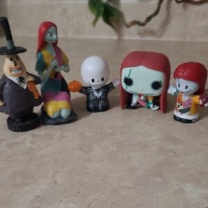 Halloween Character Figurine Set with Multicolor Design